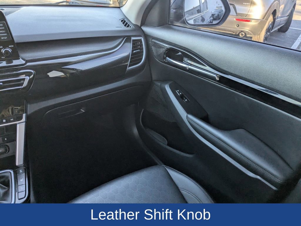 Used 2021 Kia Seltos EX image 21