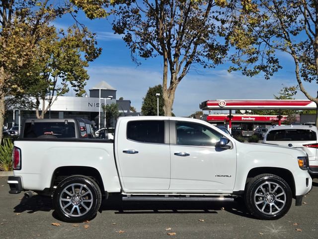 Used 2019 GMC Canyon Denali image 2