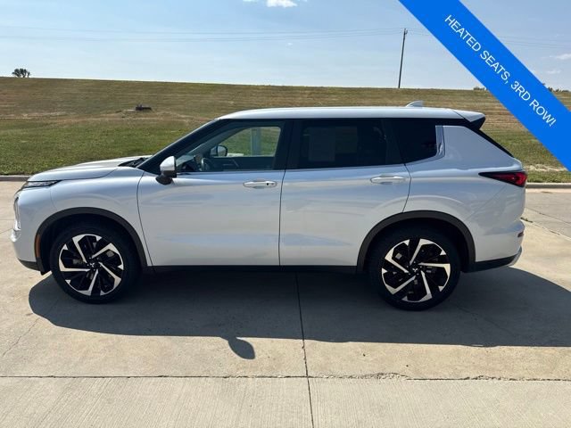 Used 2024 Mitsubishi Outlander SE AWD/4WD image 12