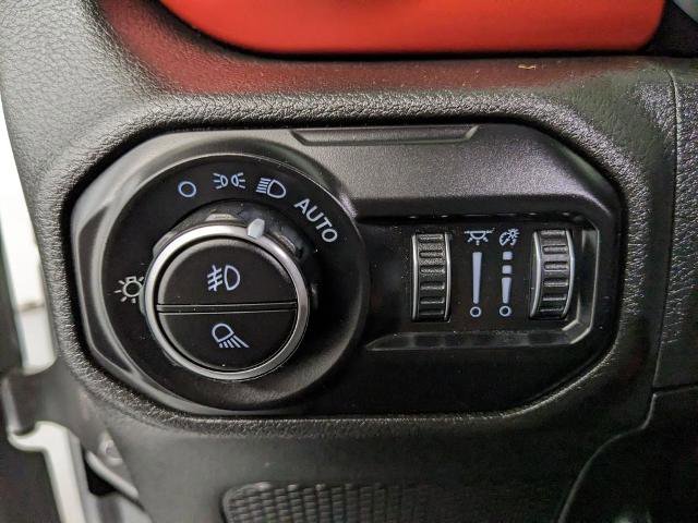 Used 2021 Jeep Gladiator Rubicon AWD/4WD image 15