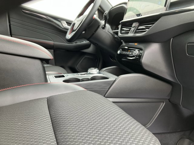 Certified 2023 Ford Escape ST-Line w/ Tech Pack #1 image 38