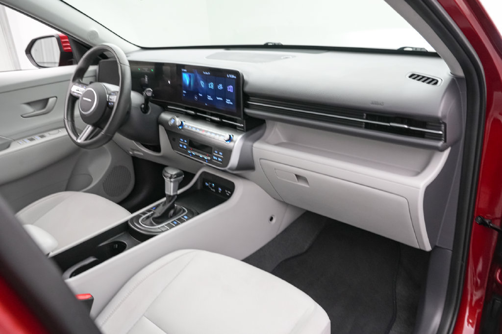 Used 2025 Hyundai Kona SEL AWD/4WD image 22
