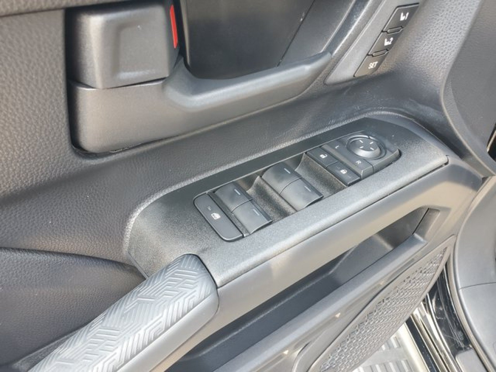 Used 2025 Toyota 4Runner TRD Off-Road Premium AWD/4WD image 14