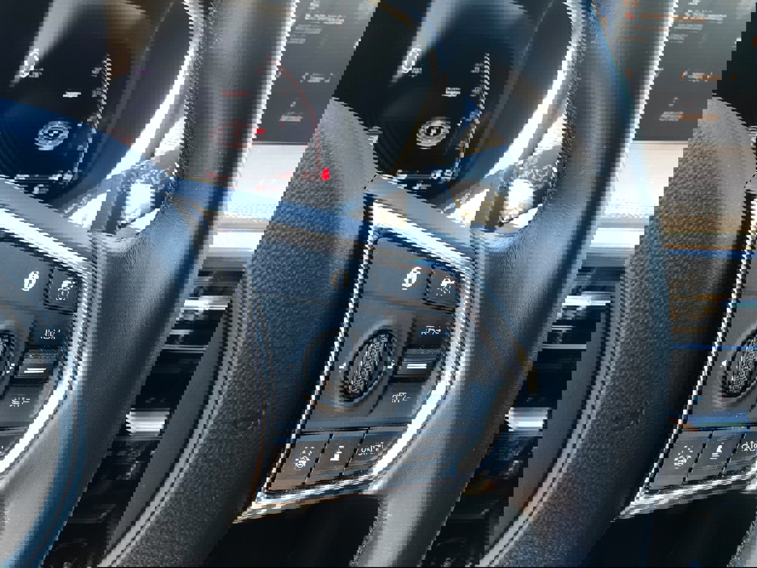 Used 2023 Acura MDX SH-AWD w/ Advance Package image 15