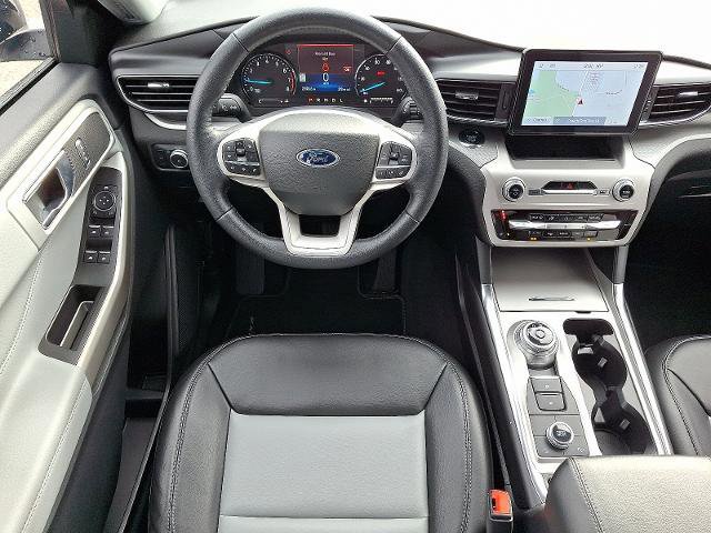 Certified 2022 Ford Explorer XLT w/ Equipment Group 202A image 12