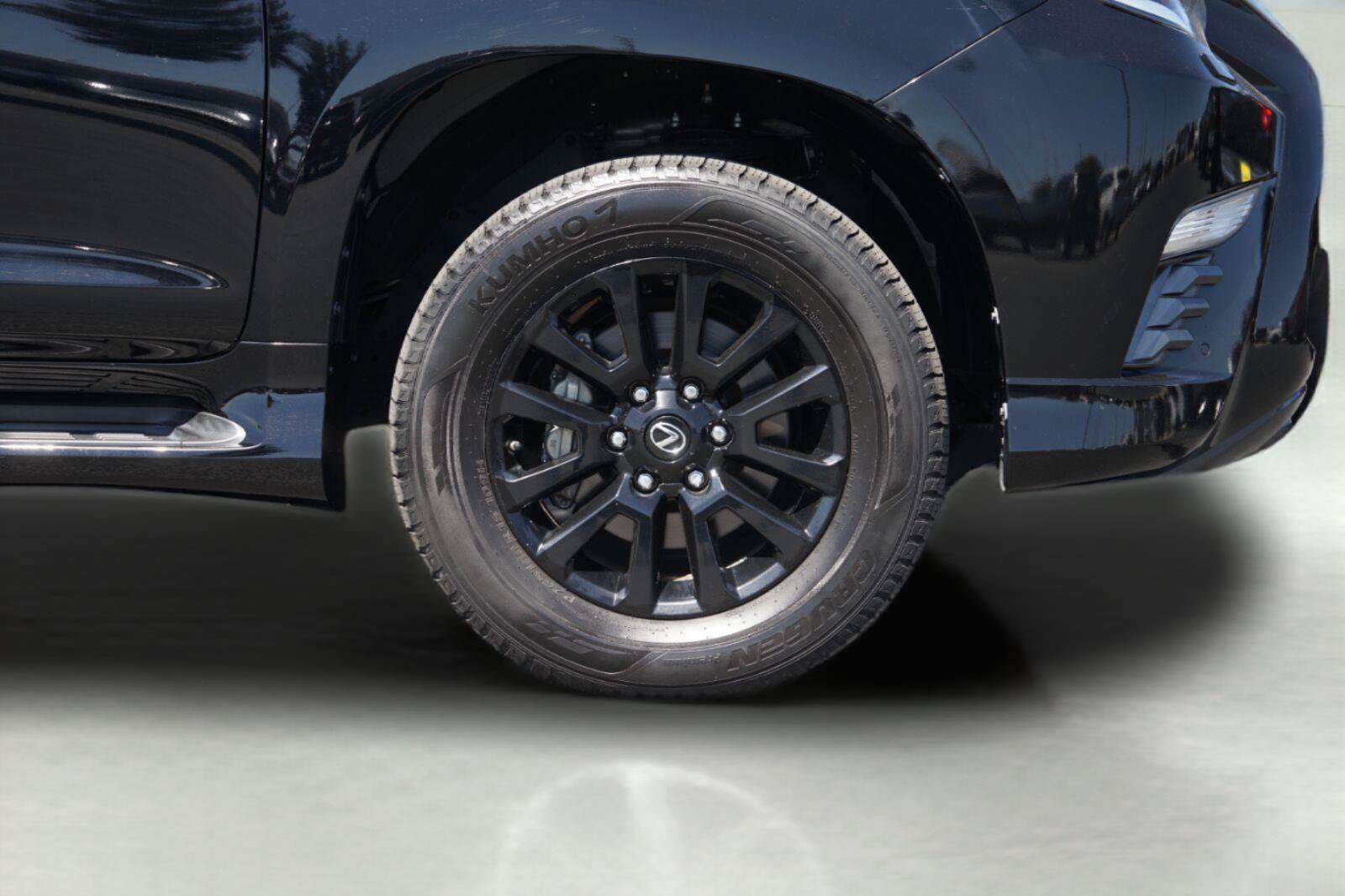 Used 2022 Lexus GX 460 w/ Black Line Special Edition AWD/4WD image 4