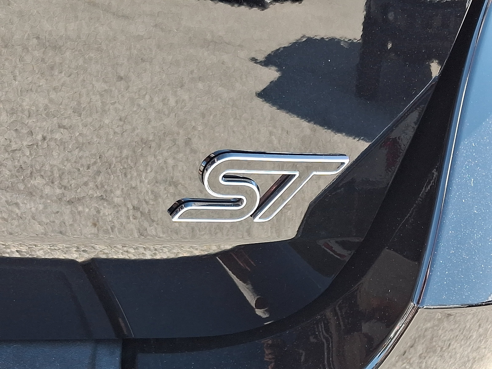 Certified 2025 Ford Explorer ST AWD/4WD image 33