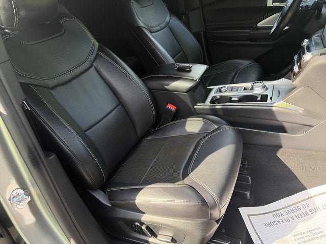 Certified 2020 Ford Explorer ST w/ Premium Technology Package AWD/4WD image 15