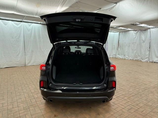 Certified 2024 Ford Escape ST-Line Select w/ Tech Pack #1 AWD/4WD image 7