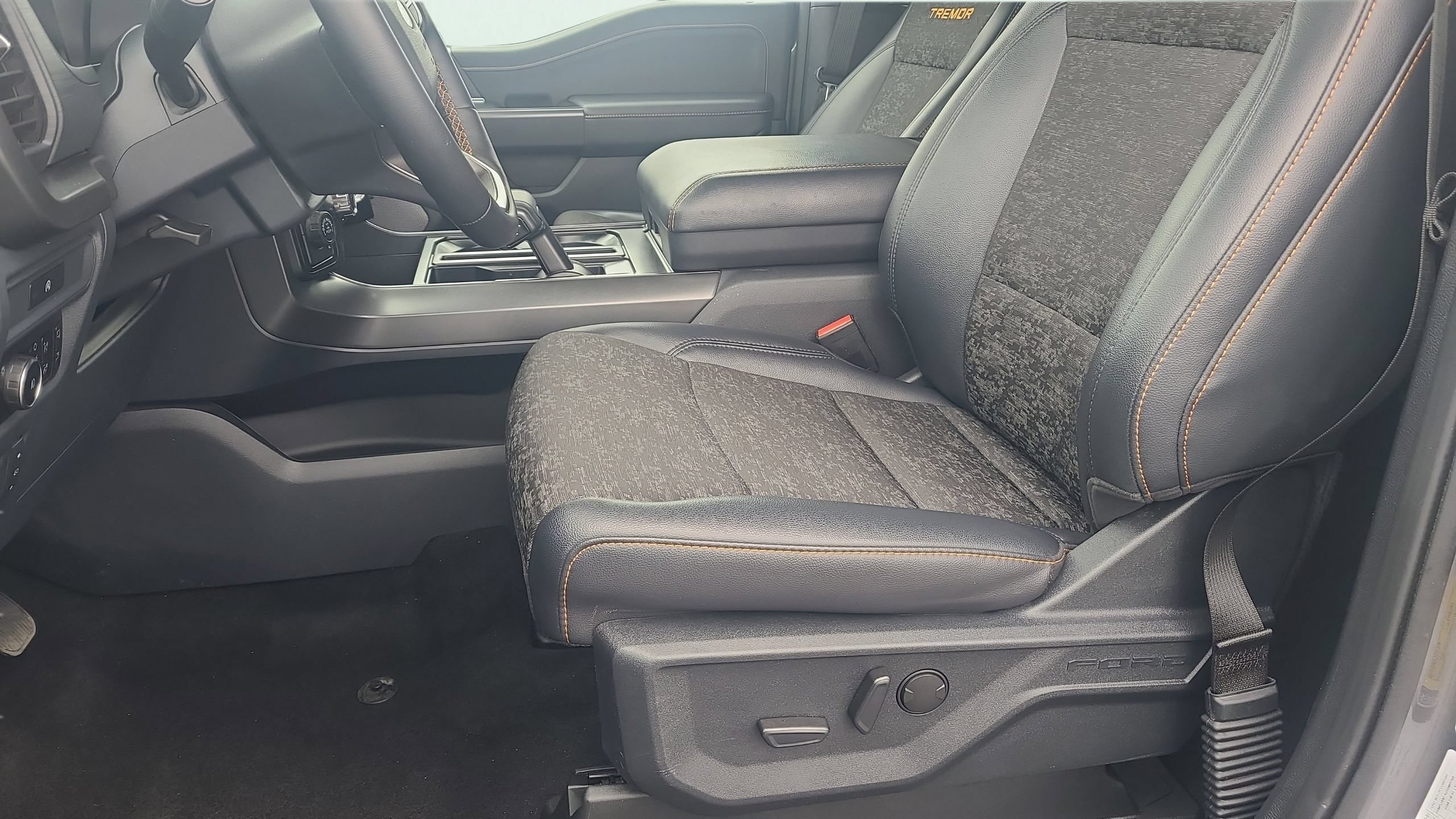 Certified 2025 Ford F150 Tremor w/ Bed Utility Package AWD/4WD image 13
