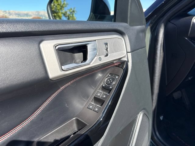 Certified 2023 Ford Explorer ST-Line w/ Class IV Trailer Tow Package AWD/4WD image 17