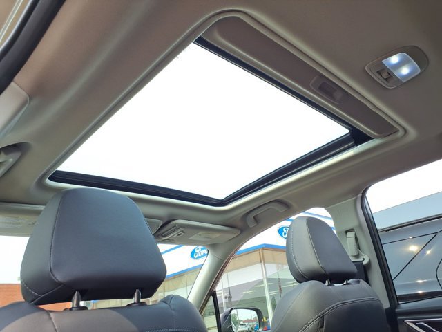 Used 2024 Subaru Forester Limited AWD/4WD image 3