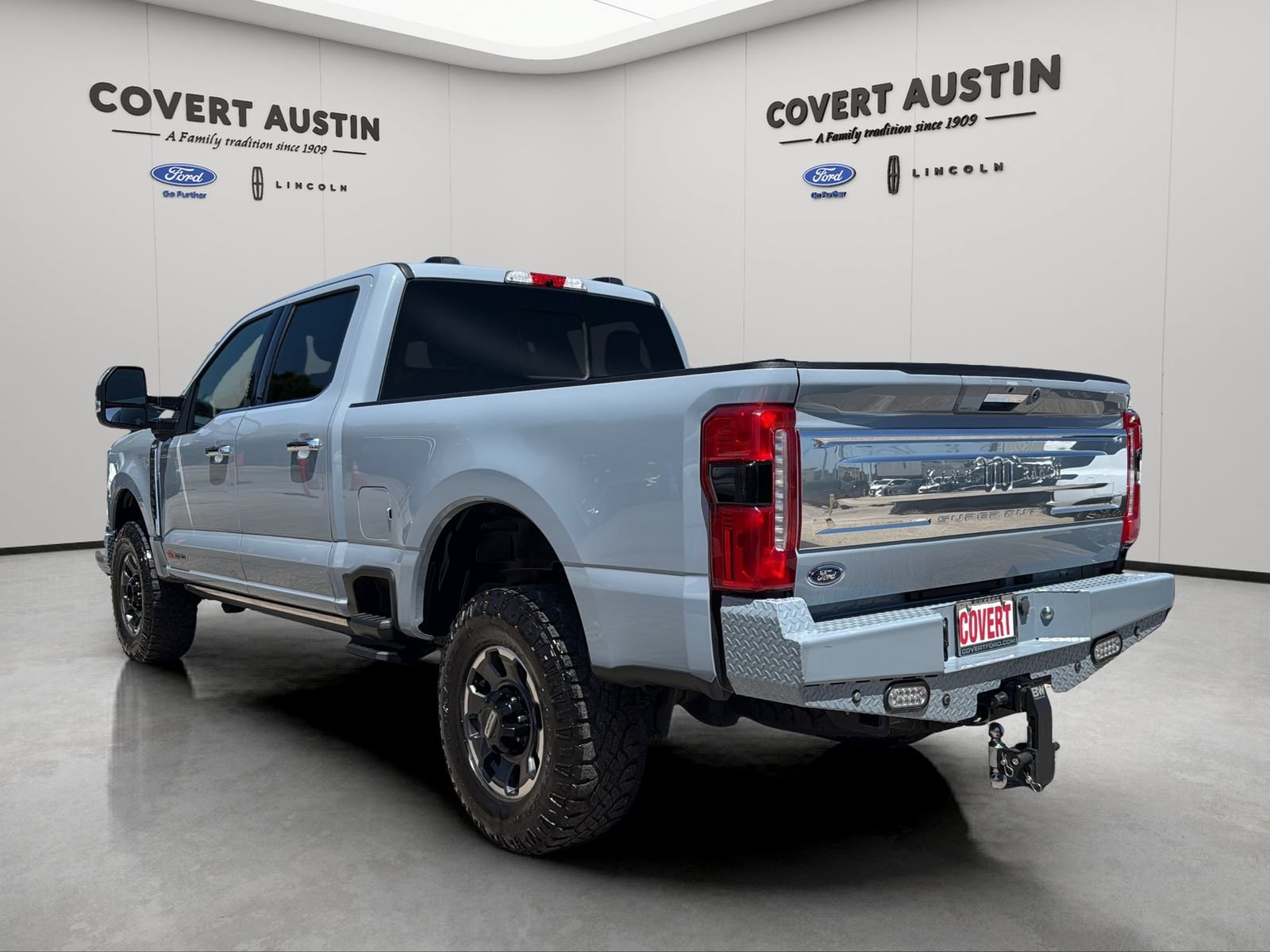 Certified 2024 Ford F250 King Ranch w/ Tremor Off-Road Package AWD/4WD image 4