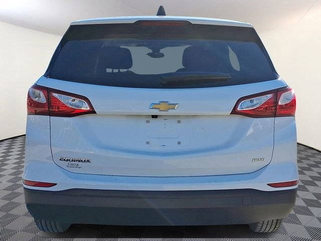 Used 2021 Chevrolet Equinox LS w/ LS Convenience Package image 3