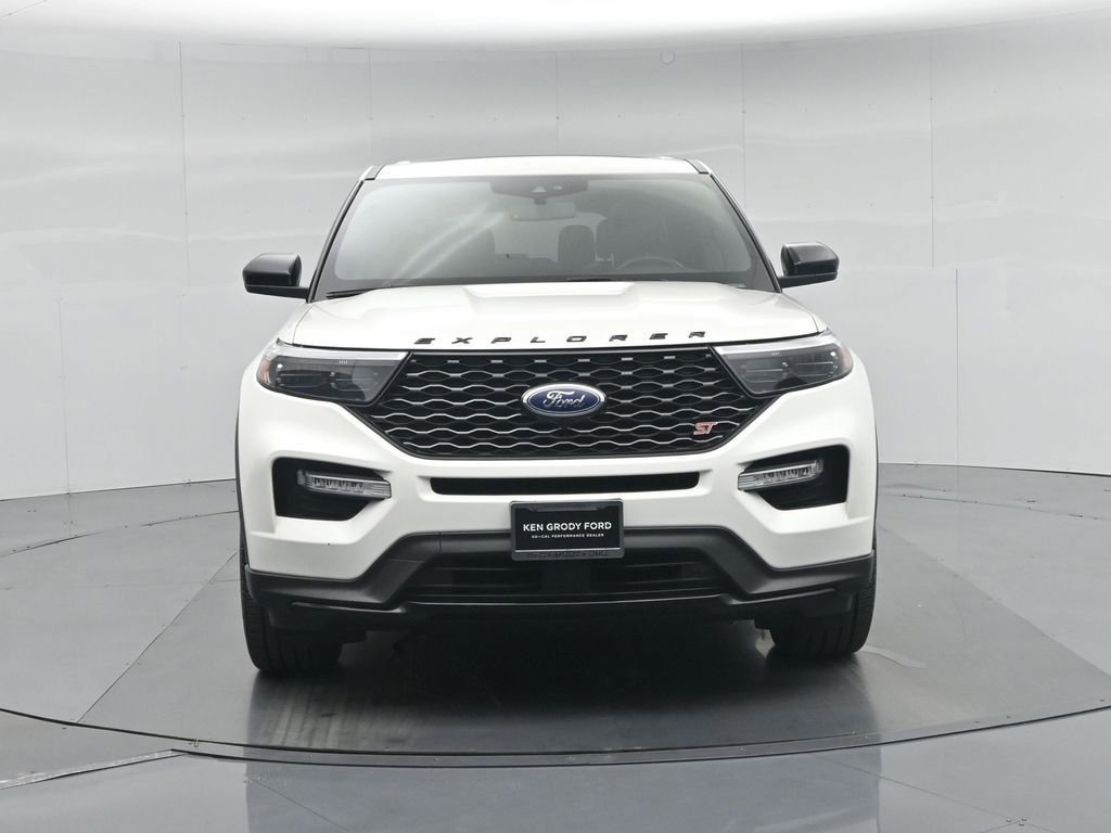 Certified 2022 Ford Explorer ST w/ ST Street Pack image 28
