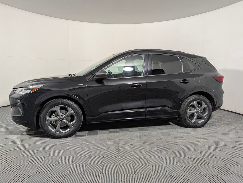 Certified 2023 Ford Escape ST-Line FWD image 5