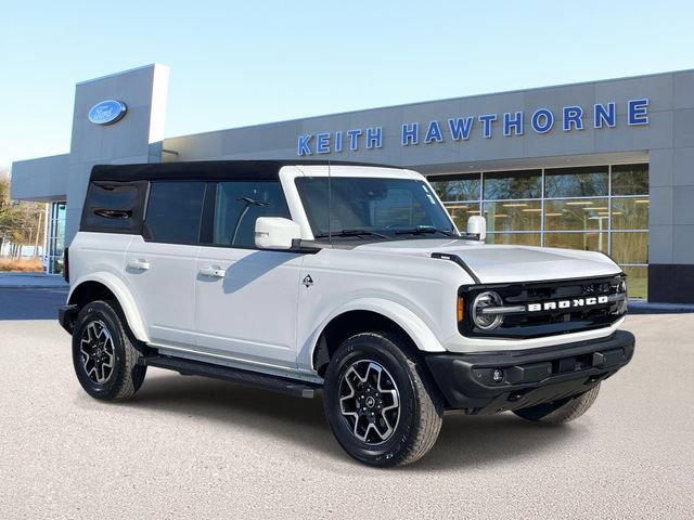 Certified 2023 Ford Bronco Outer Banks AWD/4WD image 1