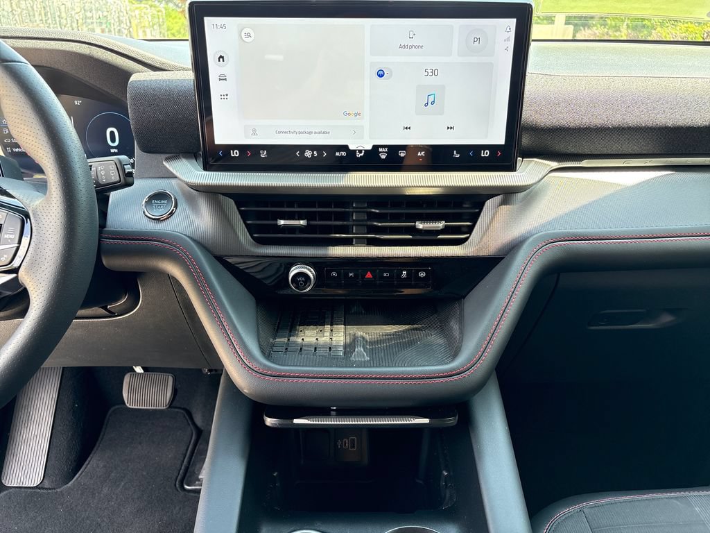 Certified 2025 Ford Explorer ST-Line w/ Premium Package RWD image 29