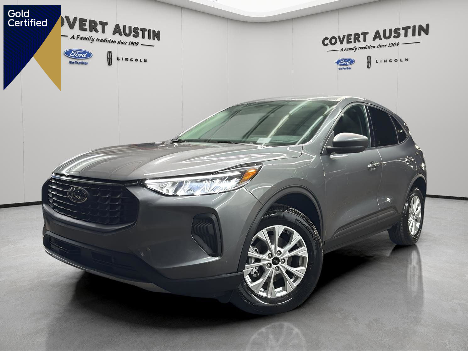 Certified 2025 Ford Escape Active image 1