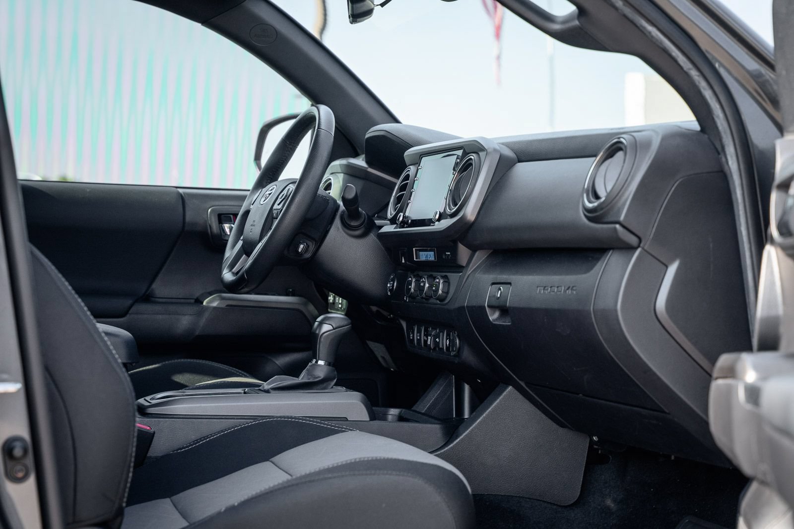 Used 2022 Toyota Tacoma TRD Sport w/ Technology Package RWD image 19