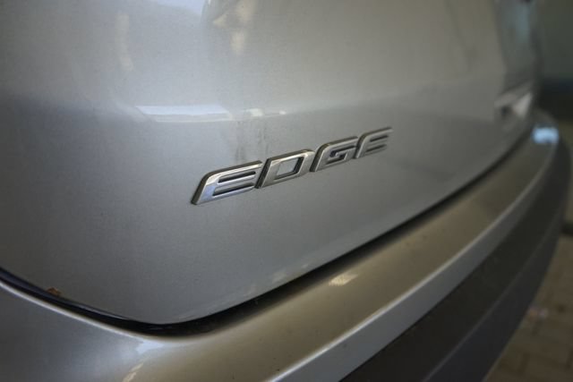 Certified 2020 Ford Edge SEL w/ Cold Weather Package AWD/4WD image 13