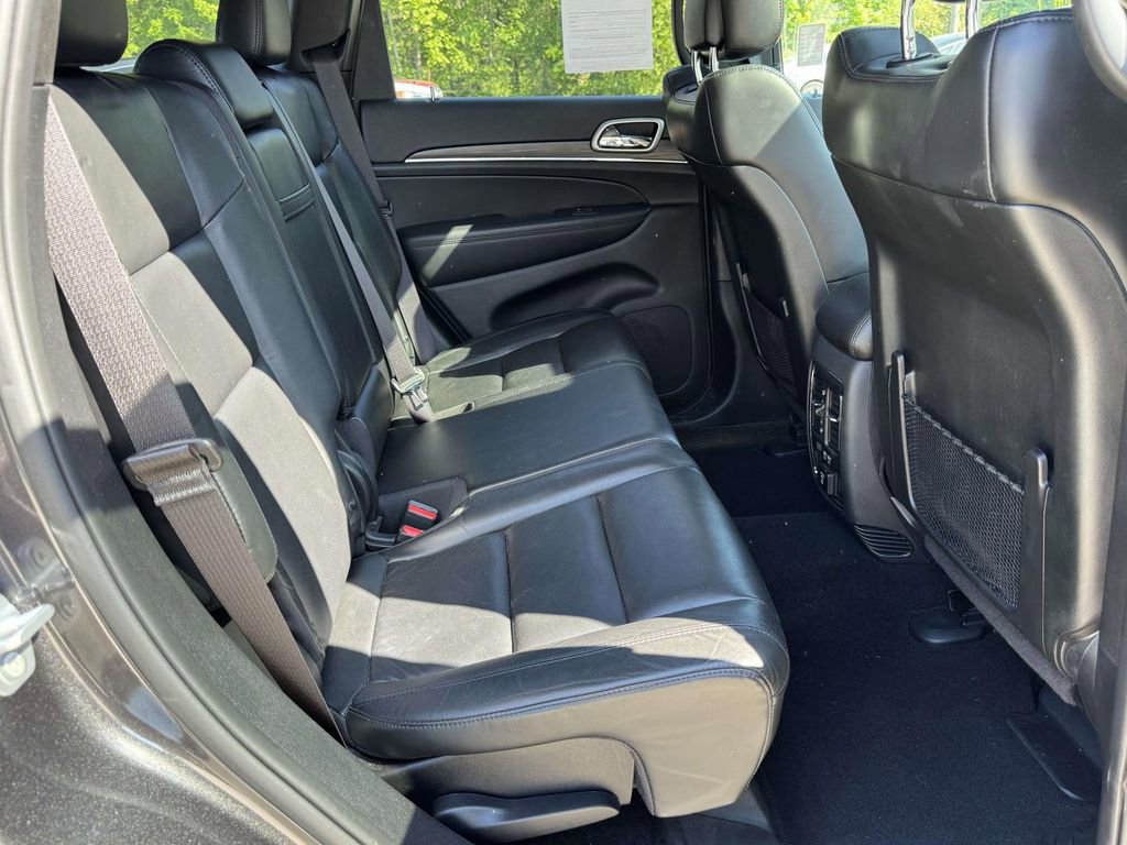 Used 2020 Jeep Grand Cherokee Limited AWD/4WD image 15