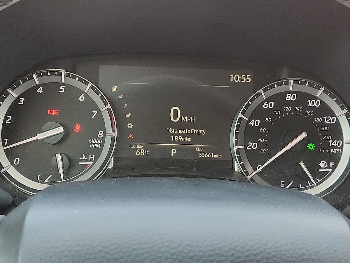 Used 2022 Toyota Highlander XLE AWD/4WD image 10