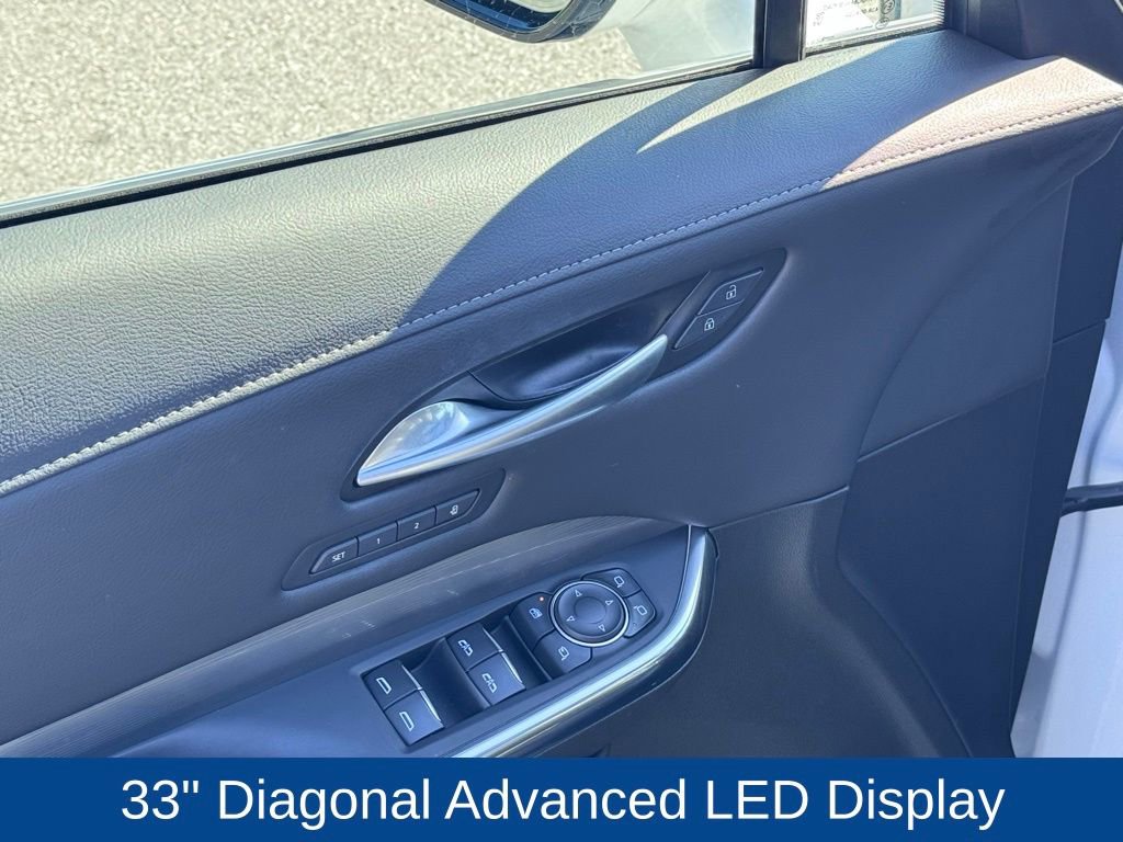 Used 2024 Cadillac XT4 Premium Luxury image 10