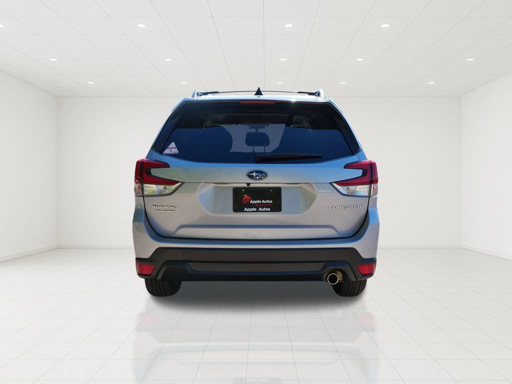 Used 2024 Subaru Forester Limited AWD/4WD image 5