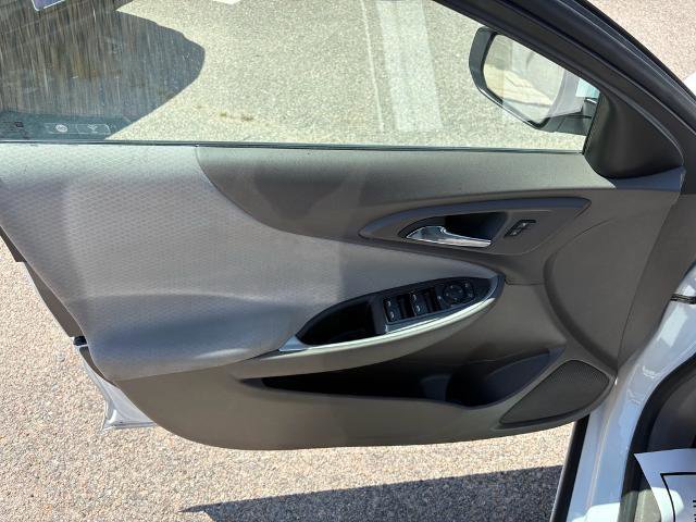 Used 2024 Chevrolet Malibu LT FWD image 9