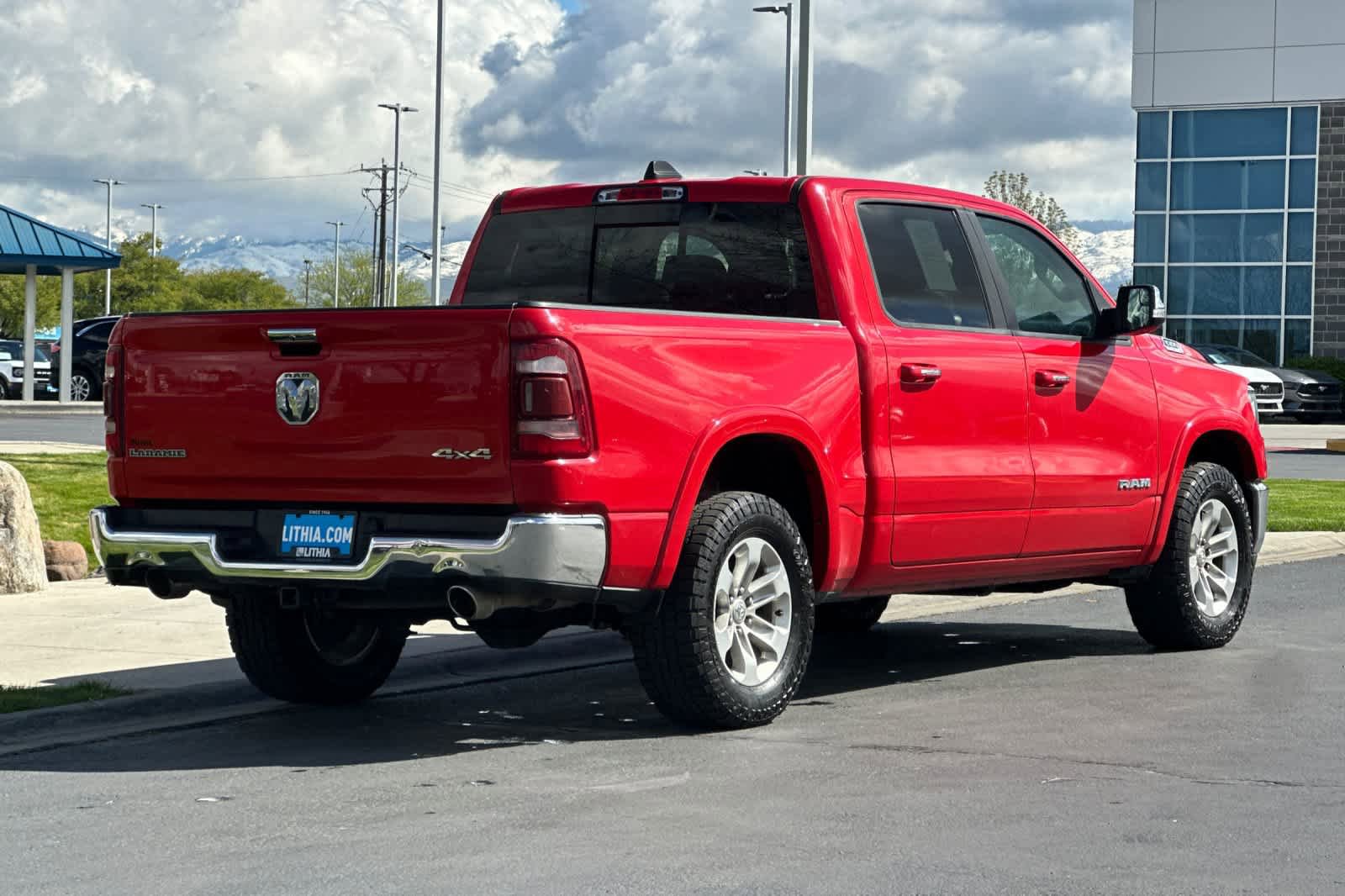 Used 2022 RAM 1500 Laramie AWD/4WD video 2