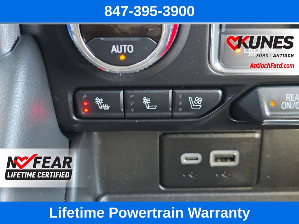 Used 2024 GMC Yukon SLT AWD/4WD image 54