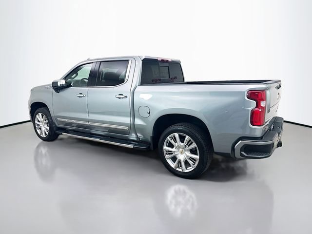 Used 2025 Chevrolet Silverado 1500 High Country w/ High Country Premium Package AWD/4WD image 5