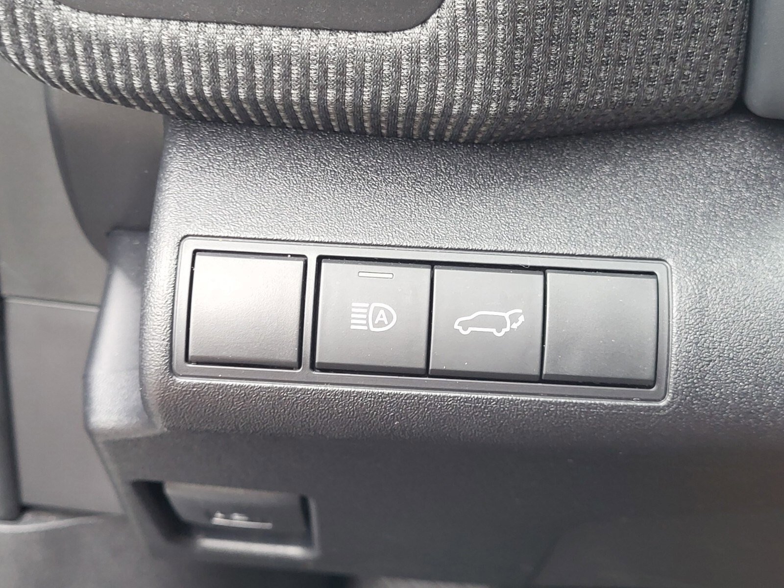 Used 2024 Toyota bZ4X XLE image 22