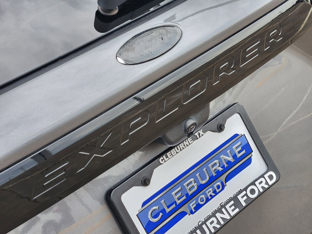 Certified 2022 Ford Explorer ST-Line w/ Class IV Trailer Tow Package RWD image 11