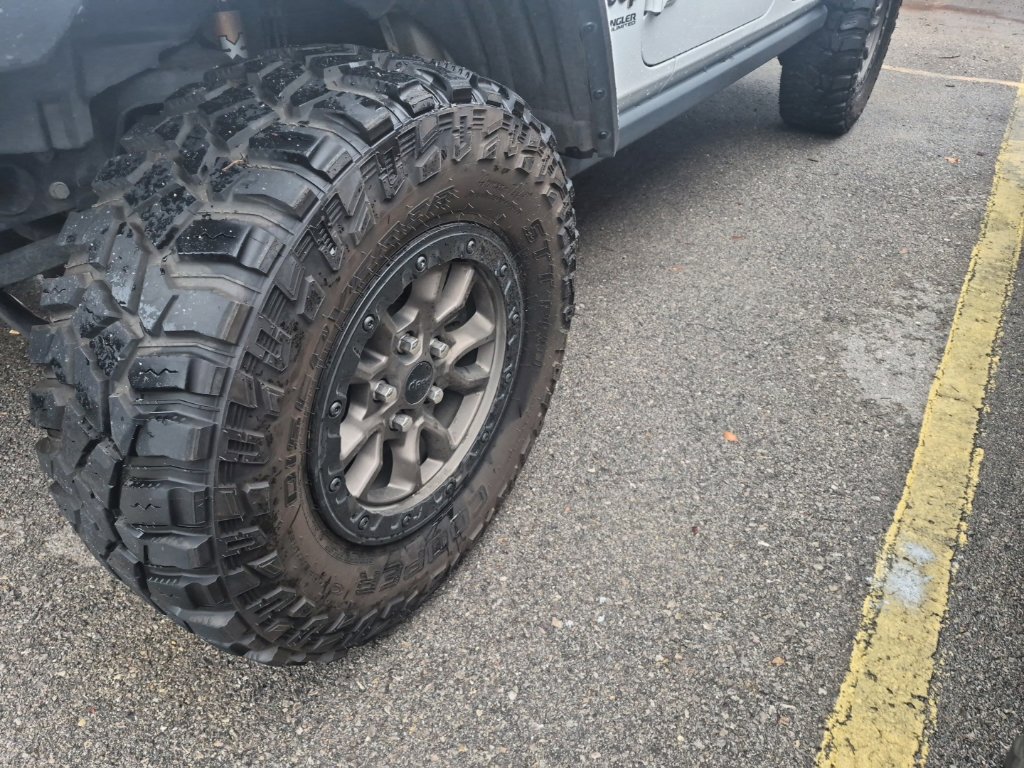 Used 2021 Jeep Wrangler Unlimited Rubicon w/ Trailer Tow Package AWD/4WD image 10