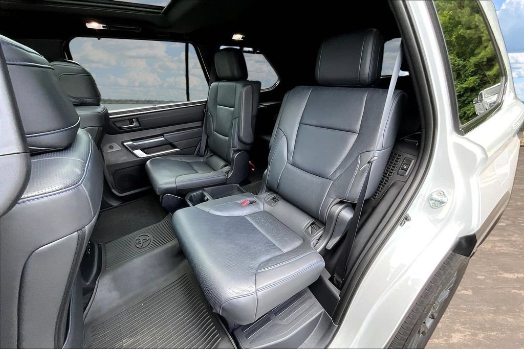 Used 2025 Toyota Sequoia Platinum AWD/4WD image 24