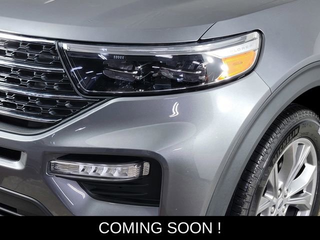 Certified 2022 Ford Explorer XLT w/ Equipment Group 202A image 9