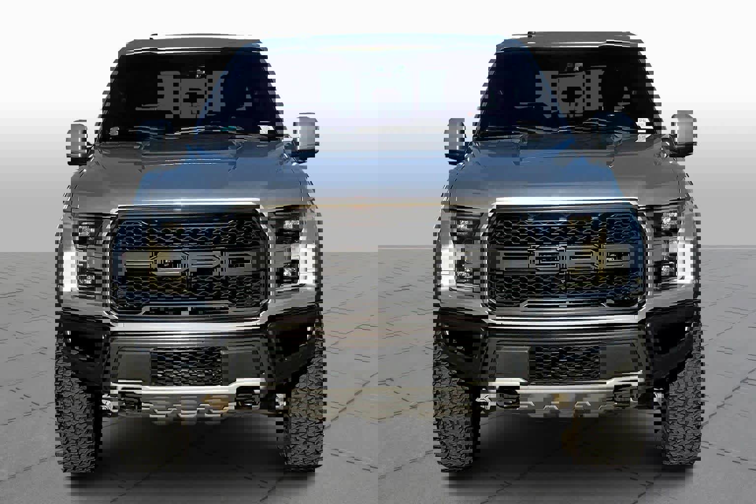 Certified 2018 Ford F150 Raptor w/ Equipment Group 802A Luxury image 6
