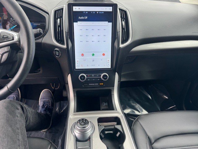 Certified 2024 Ford Edge SEL w/ Convenience Package image 16