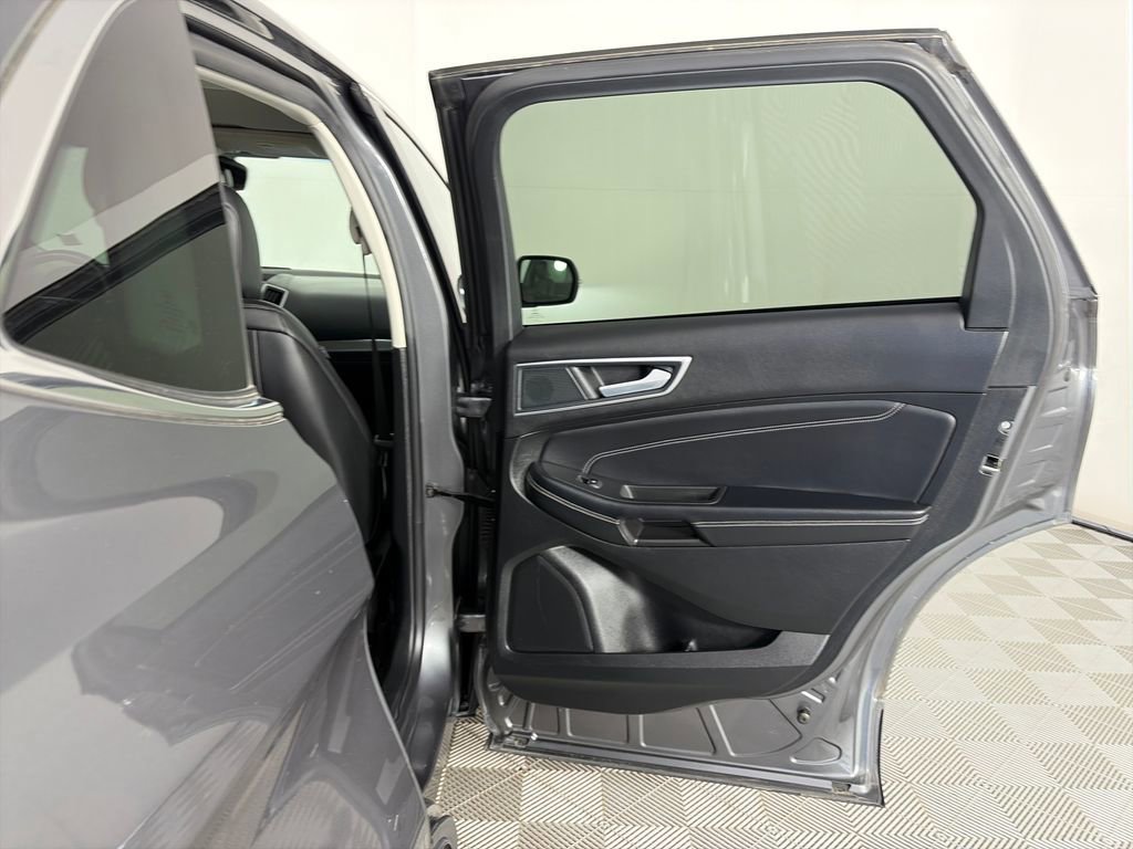 Certified 2024 Ford Edge Titanium AWD/4WD image 28