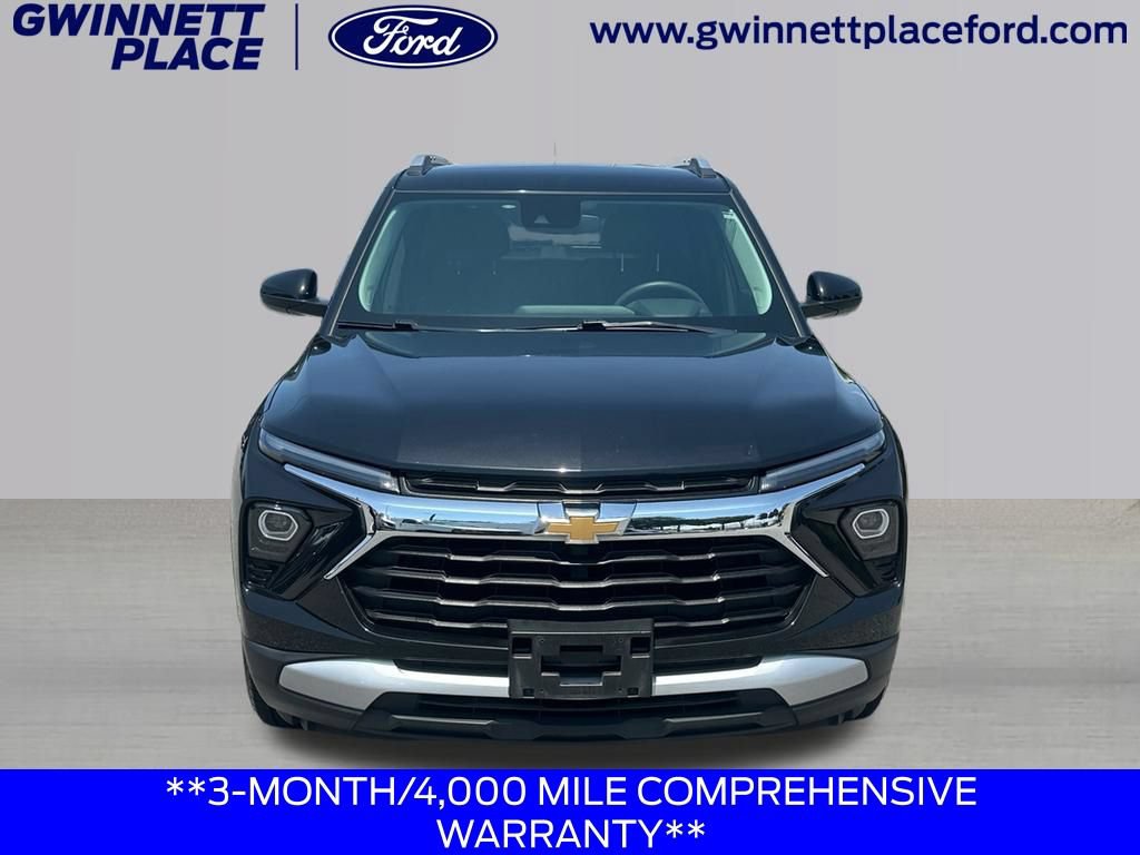 Used 2025 Chevrolet TrailBlazer LT AWD/4WD image 2