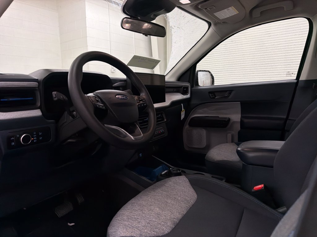 Certified 2025 Ford Maverick XLT FWD image 6