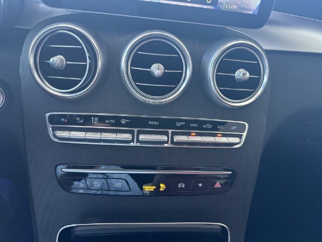 Used 2023 Mercedes-Benz GLC 300 4MATIC Coupe image 19