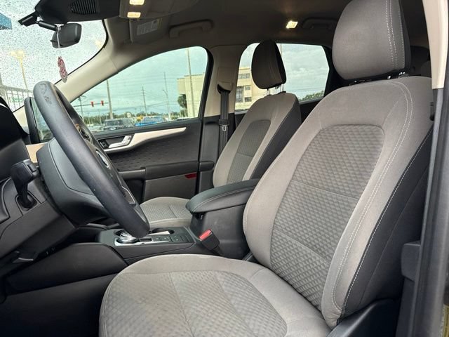 Certified 2020 Ford Escape SE FWD image 6