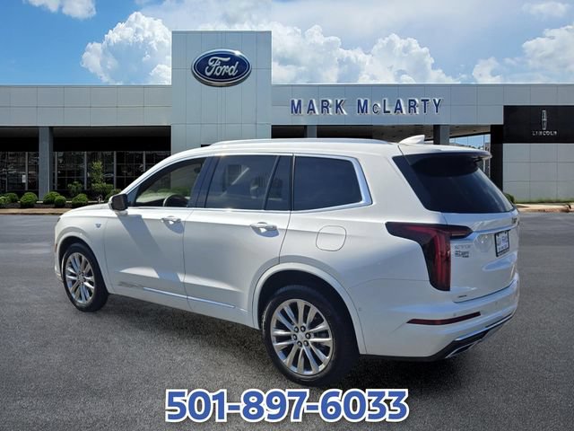 Used 2023 Cadillac XT6 Premium Luxury w/ Technology Package AWD/4WD image 3