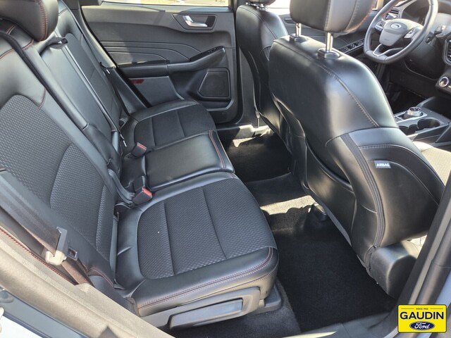 Certified 2025 Ford Escape ST-Line Select AWD/4WD image 15