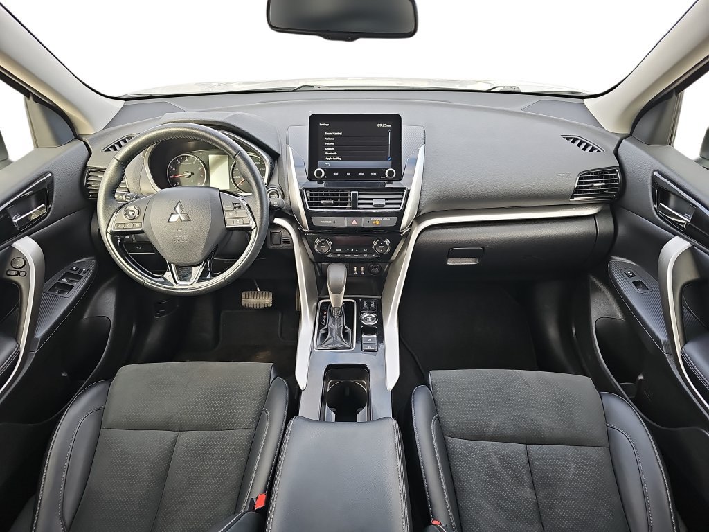 Used 2025 Mitsubishi Eclipse Cross AWD image 9