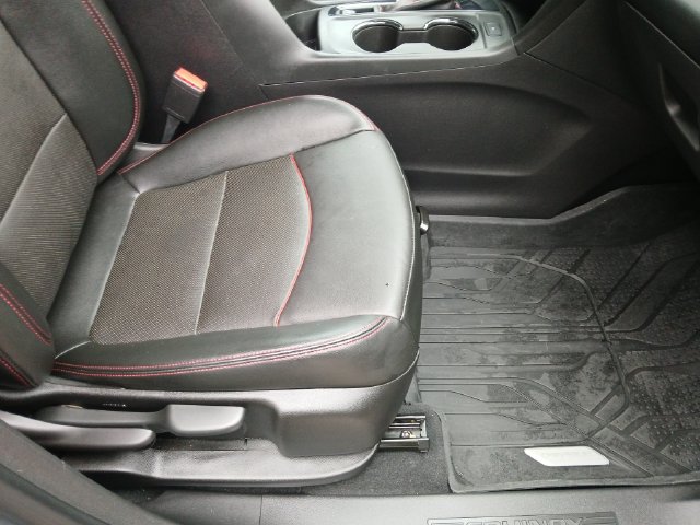 Used 2023 Chevrolet Equinox RS w/ RS Leather Package FWD image 51