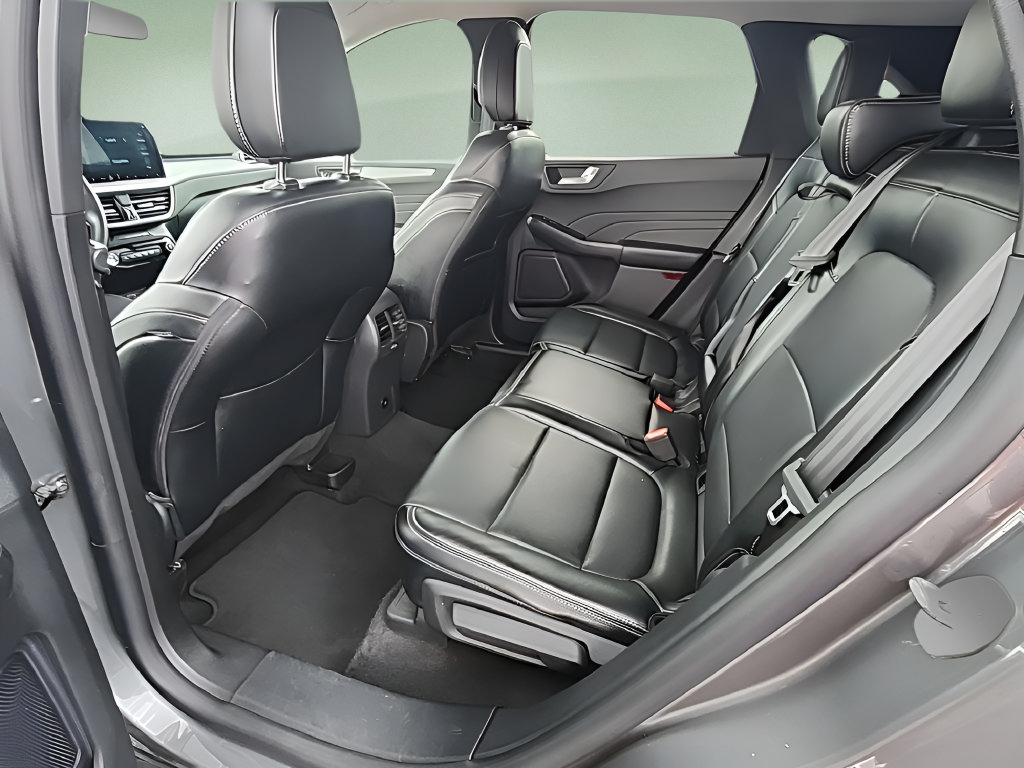 Certified 2024 Ford Escape Platinum AWD/4WD image 21